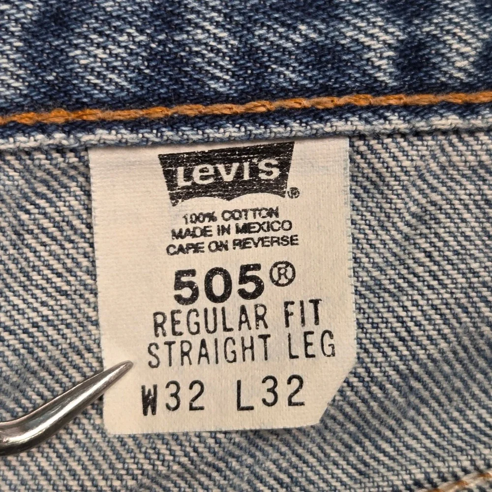 Vtg‎ Levi's 505 Y2K Regular Fit Straight Leg Mens 32x32 Fits 30×31 Denim Jeans